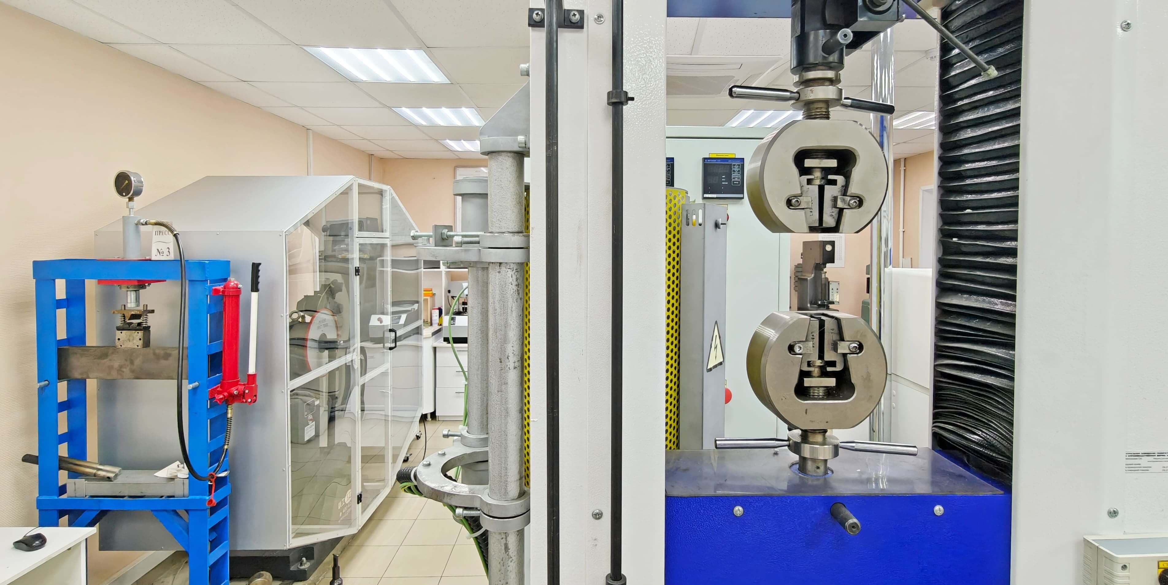 Фото лаборатории 2